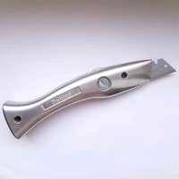 Нож Дельфин для резки напольных покрытий