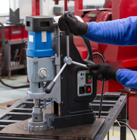 Магнитно-сверлильный станок BDS MAB-825