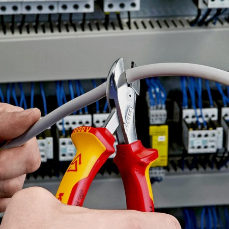 KNIPEX X-Cut бокорезы VDE, рез: провол. мягк. ∅ 4.8 мм, ср. ∅ 3.8 мм, тв. ∅ 2.7 мм, роял. струна ∅ 2.2 мм, L-160 мм, хром, 2-к ручки