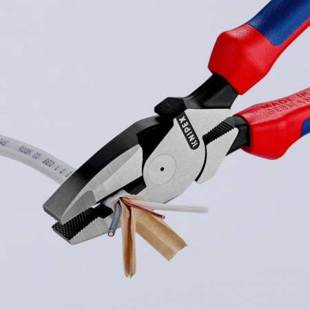 Lineman's Pliers плоскогубцы электромонт., рез: провол. ср. ∅ 4.6 мм, тверд. ∅ 3 мм, L-240 мм, черн., 1-к ручки