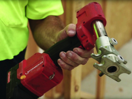 Пресс гидравлический аккумуляторный аксиальный ROMAX AXIAL 16-32 mm