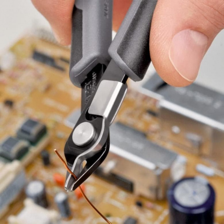 Electronic Super Knips бокорезы прециз. ESD, без фаски, с зажимом,рез: провол. мягк. ∅ 0.2 - 1.6 мм, ср. ∅ 1.2 мм, L-125 мм, черн.