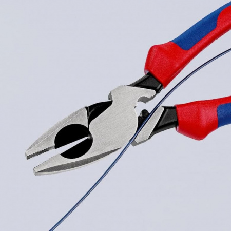Lineman's Pliers плоскогубцы электромонт., протяжка и обжим, рез: провол. ср. ∅ 4.6 мм, тверд. ∅ 3 мм, L-240 мм, черн., 2-к ручки
