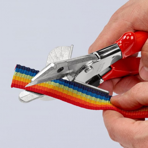 Ножницы со смен. лезвием для реза пласт., резин. и дерев. профилей, лент. кабеля до 56 мм,пружина,разметка 45°/60°/75°/90°,L-215 мм,хром,1-к ручки