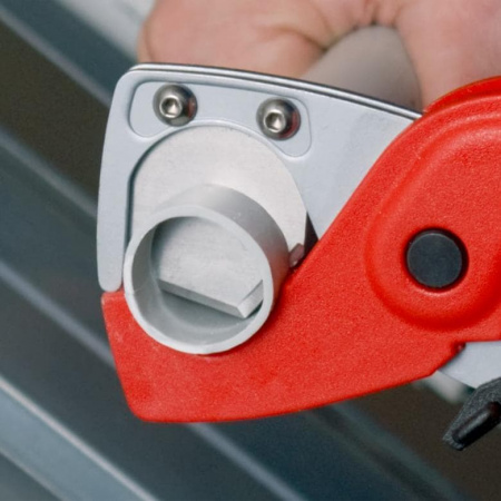 KNIPEX PlastiCut Труборез-ножницы для шлангов и защитных труб (∅ 25 мм), L-185 мм